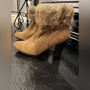 Women, Shoe, Dana Buchman, size 9 MED, Camel